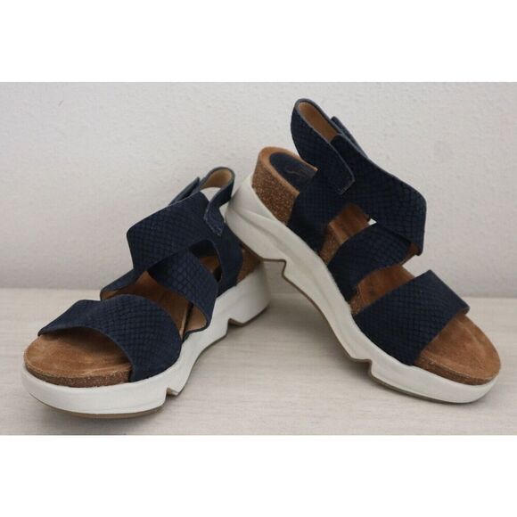 Söfft Women's Sz 6.5M Navy Snake Print Nubuck Charday Strappy Wedge Sandals $130 - Picture 1 of 8